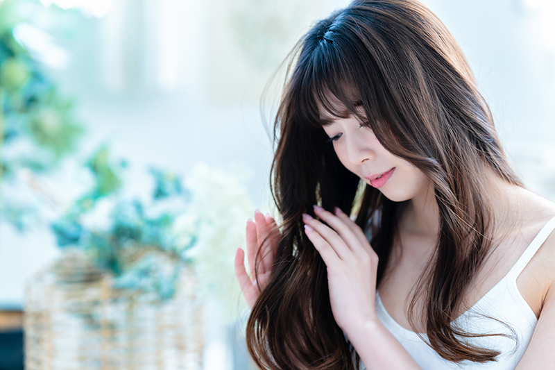 髪本来の美しさを引き出す「oggi otto 20工程トリートメント」